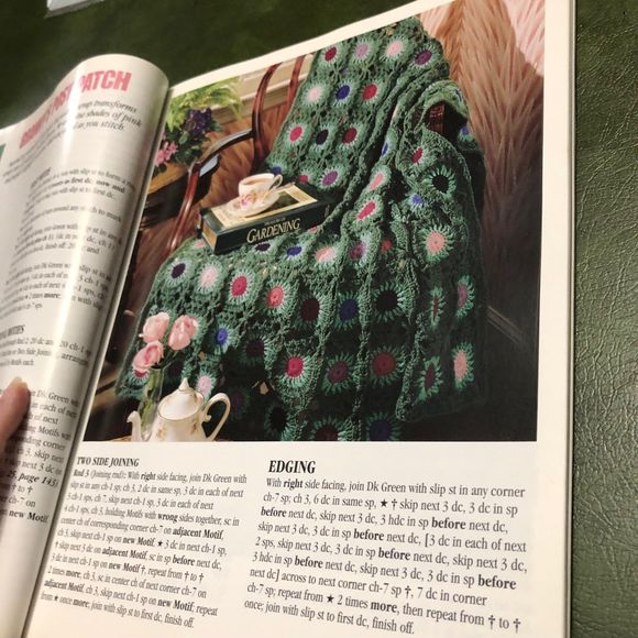 A Year of Afghans Book 4 1999; a treasury of Gorgeous afghans w/Instructions - Picture 6 of 11